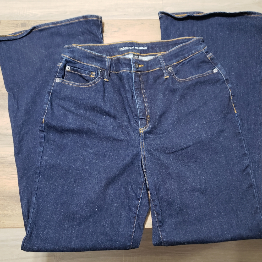 Modern High Rise Women's Dark Blue Jeans